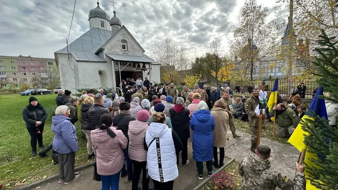 У Нововолинську попрощалися з Героєм Валерієм Зенченком (фото)