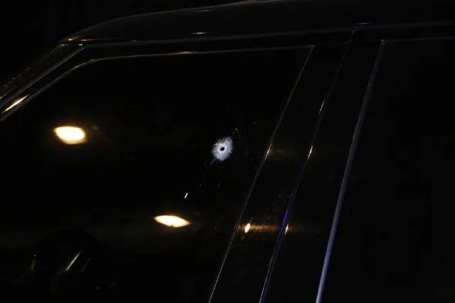 У центрі Києва обстріляли елітне авто: вбили дитину (фото, відео)