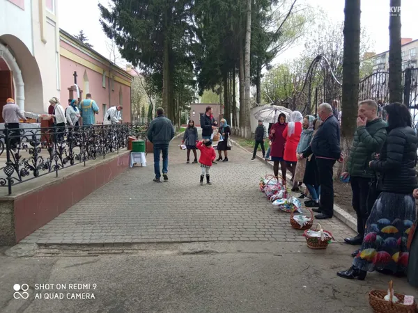 Як лучани освячували великодні кошики (фото)