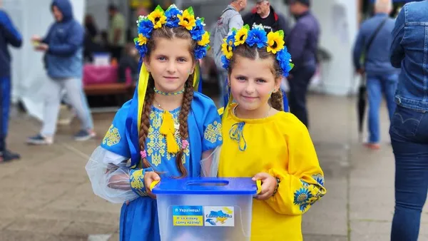 «У хлопців війна не закінчується»: лучани провели благодійний ярмарок на підтримку ЗСУ (фото)