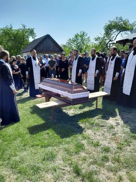 Залишилось двоє синів: у Колківській громаді попрощалися із Героєм Іваном Соколом (фото)