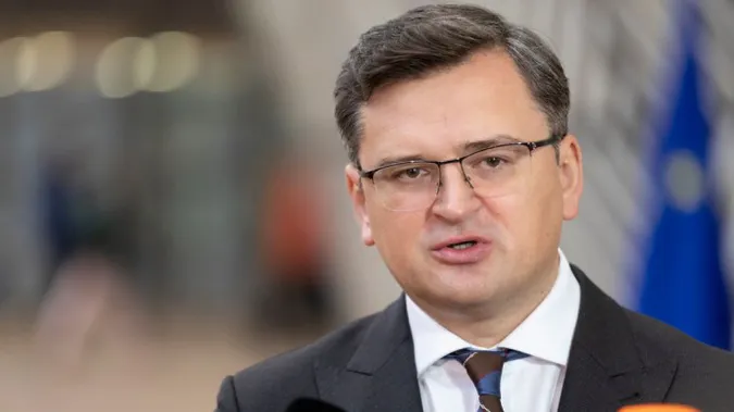 Єгипет розвернув російське судно з викраденим українським зерном, – Кулеба