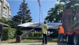 У Луцьку чистять від «візуального сміття» проспект Соборності (фото, відео)