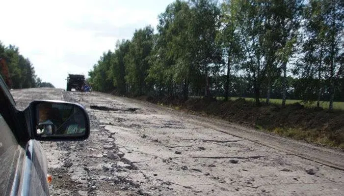 Такі ж, як і в Парагваї: луцький священик-емігрант про українські дороги