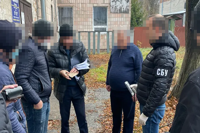 На Волині посадовець Держгеокадастру погорів на хабарництві (фото)