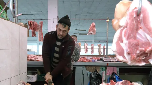 На луцьких ринках перед святами здешевшало м'ясо (відео)