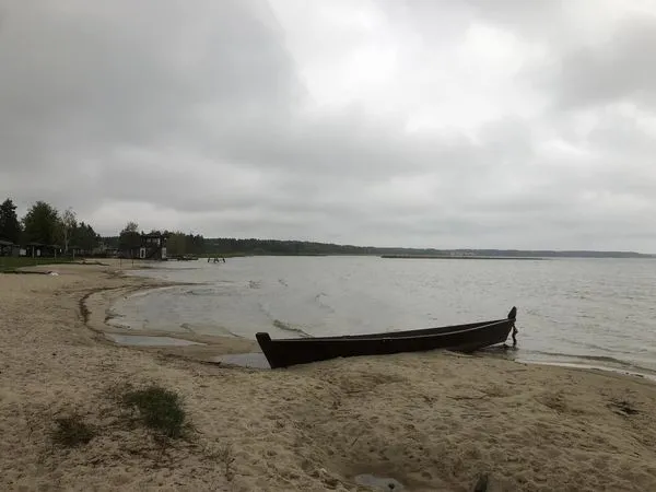 Усе інакше: яким став Світязь восени (фото)