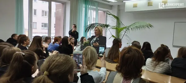Що робила Оксана Білозір у луцькому виші і до чого тут Ющенко
