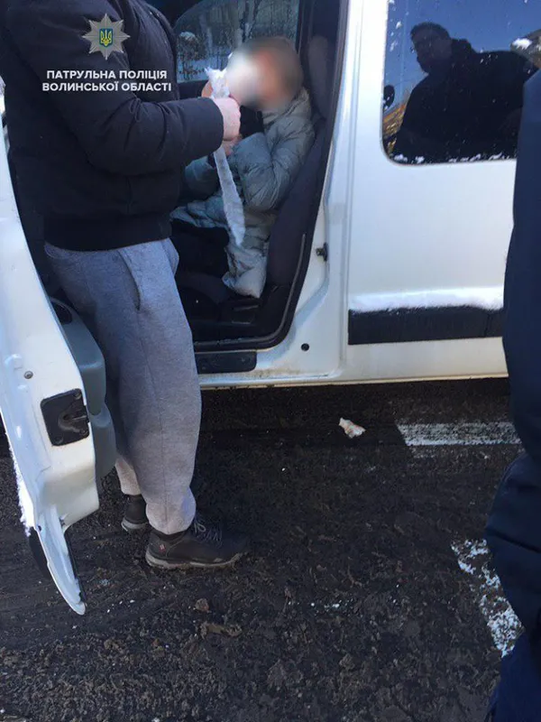 У Луцьку на переході автомобіль наїхав на жінку (фото)