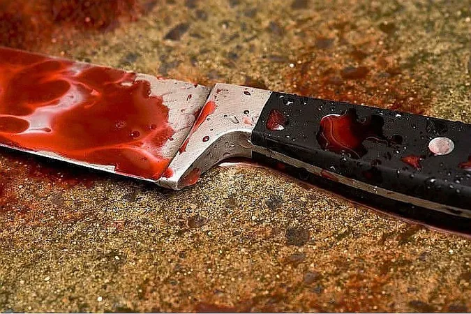 У Луцьку 32-річний чоловік встромив ножа собі в шию
