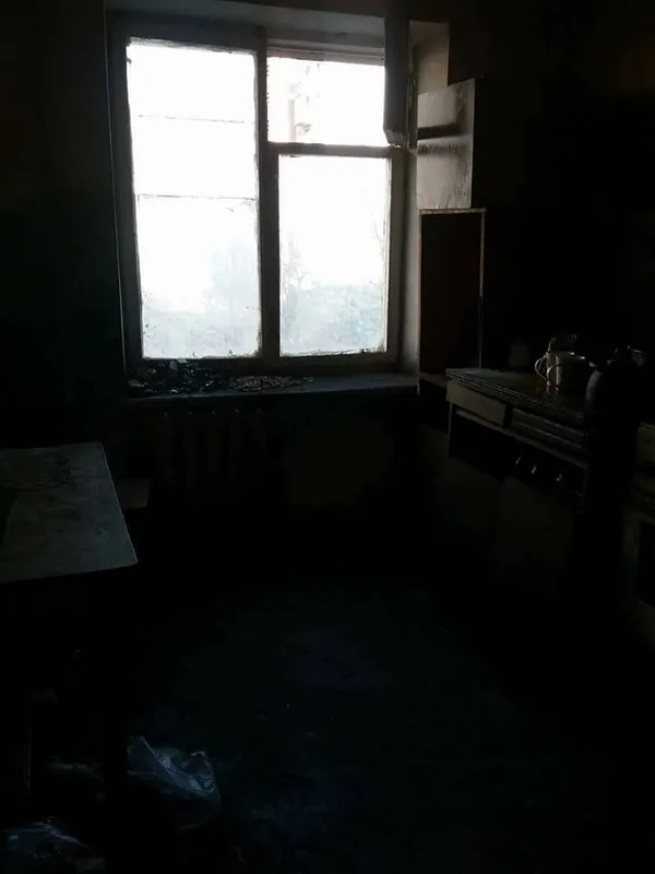 Сморід і безлад: мешканці будинку в Луцьку скаржаться на сусідів (фото)