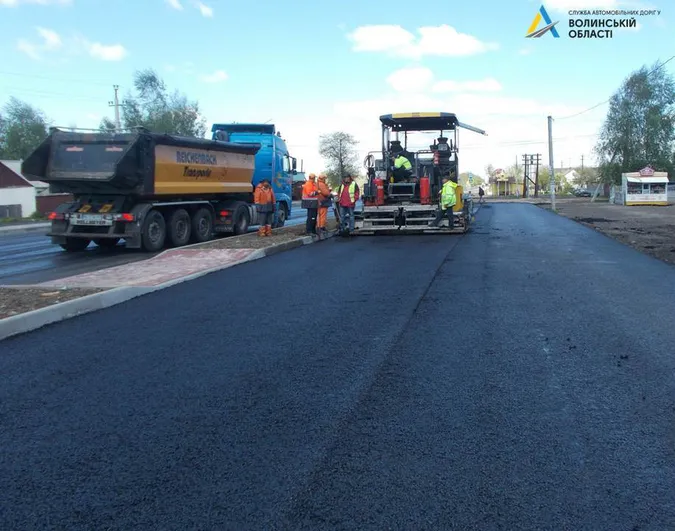 В Рожищенському районі відремонтували ділянку автошляху М-19 (фото)