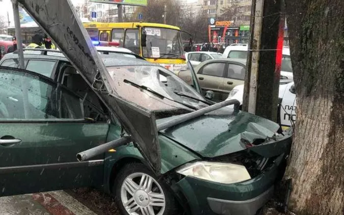 Жінка, яку в Луцьку збив підліток, почала самостійно дихати