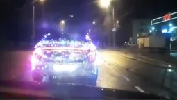 У Луцьку помітили автомобіль Санта Клауса (відео)