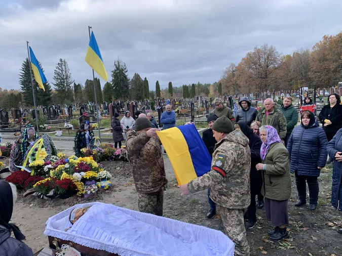 У Луцькому районі попрощалися із загиблим воїном Петром Масюком (фото)
