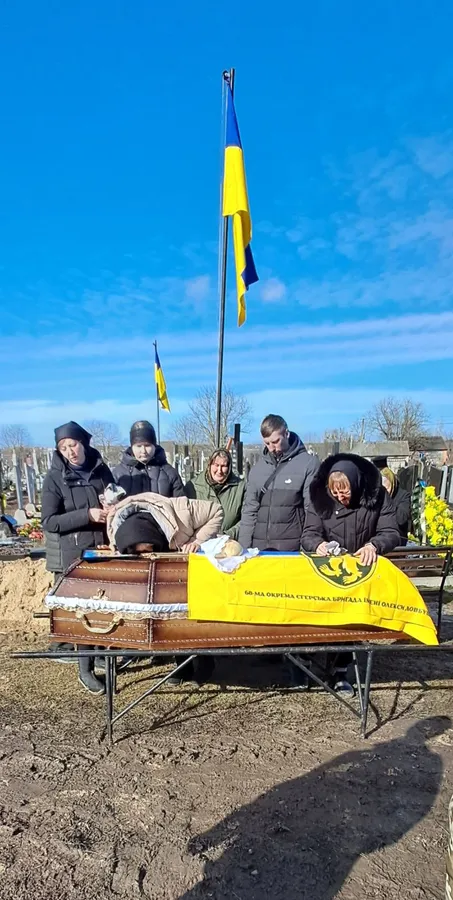На Волині провели в останню дорогу полеглого воїна Віктора Ващука (фото)