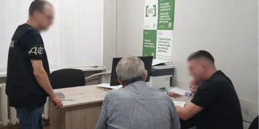«Продавали» посади асистентів за $2000: у Луцьку викрили нових фігурантів схеми в ліцеї №15 (фото)