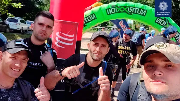 Волинські патрульні вибороли «срібло» у перегонах у Карпатах (фото)