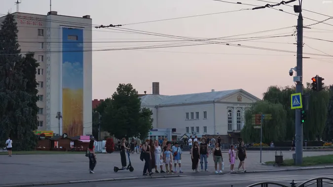 Вечірній Луцьк після спекотного літнього дня (фото)