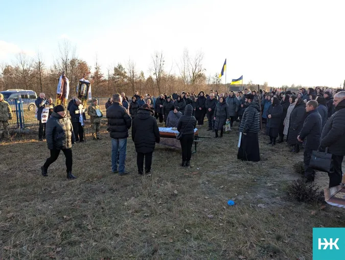 Мужньо обороняв країну: на Волині попрощалися із Михайлом Ковзоловичем (фото)