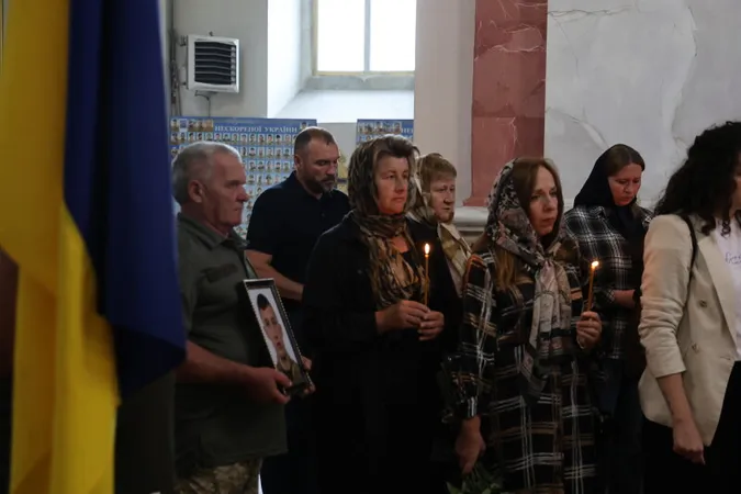 У Луцьку попрощалися з Героями Романом Меюсом та Олександром Радивоніком (фото)
