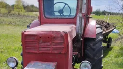 Впав з підводи під колесо: на Волині під час польових робіт загинув селянин (фото)