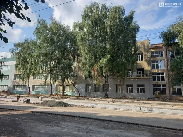 Бетонують, асфальтують: що коїться на проспекті Волі у Луцьку (фото)