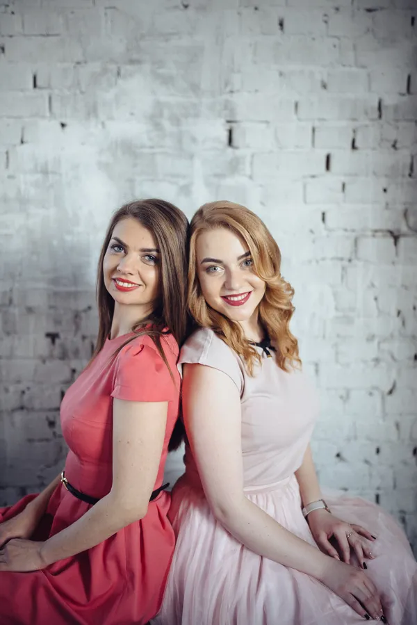 Ведучі телешоу «Ранок Нової Волині» знялися в стилі «Friends» (фото)