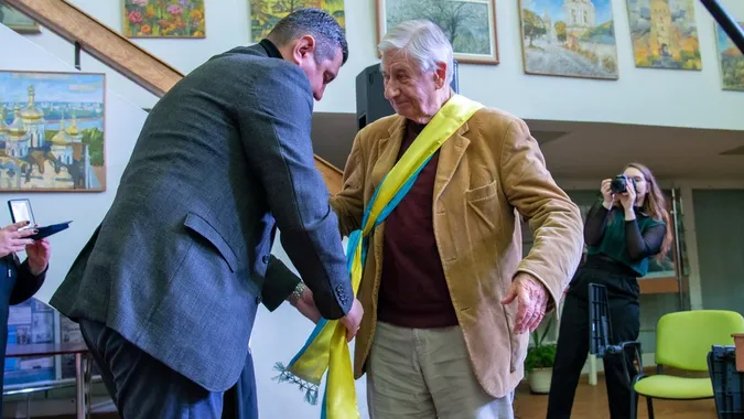 Британському режисеру вручили звання «Почесний громадянин Волині»