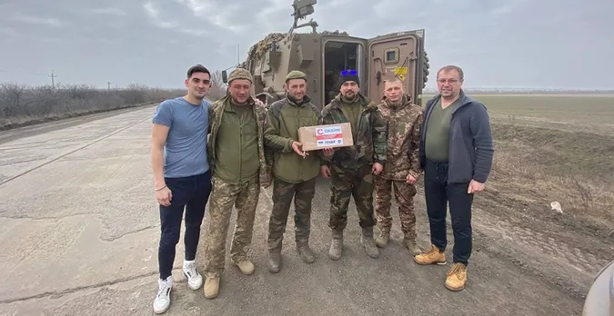 «Під звуки пострілів і вибухів»: луцькі волонтери привезли допомогу на Донеччину (фото, відео)