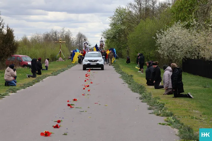 На Волині провели в останню дорогу Героя Володимира Ридчука (фото)