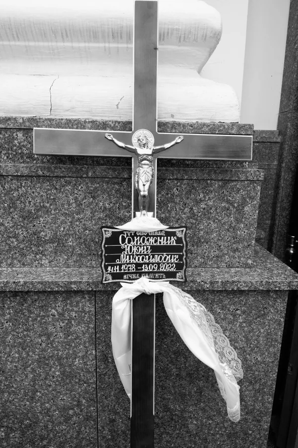 У Луцьку провели в останню дорогу загиблого Героя Юрія Сапожника (фото)