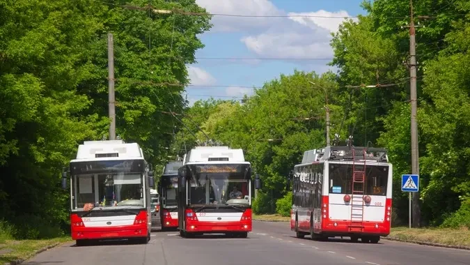 У Луцьку стало на 40 тисяч пасажирів більше: чи впорається громадський транспорт