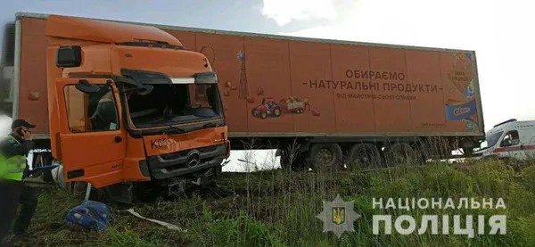 У ДТП на Рівненщині загинуло подружжя волинян, їхній онук та водій авто (фото)
