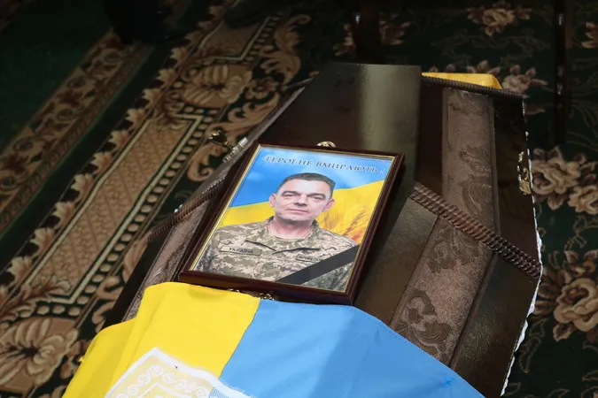 У громаді на Волині провели в останню дорогу Героя Василя Іванова (фото)