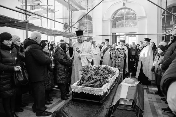 У Луцьку провели в останню дорогу двох Героїв – Олександра Ференца та Віктора Іваницького (фото, відео)