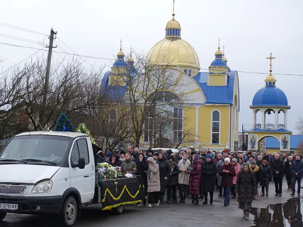 На Волині провели в останню дорогу Олександра Ворсіна (фото)