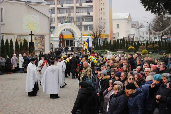 У Луцьку попрощалися з молодим воїном Іваном Газюком: він загинув за нас (фото, відео)
