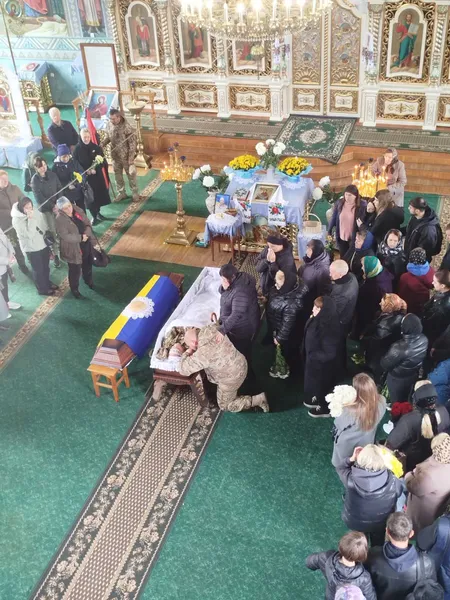 У Луцькому районі попрощалися із сержантом Віктором Мельничуком (фото)