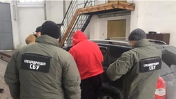 "Накрили" контрабанду: волинянин віз сировину для виготовлення наркотиків