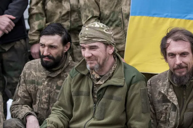 Великодній обмін полоненими: додому повертаються 130 українців