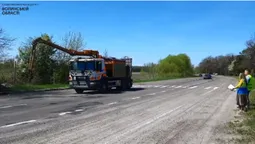 На Волині «латають» дорогу між Луцьком і Рівненщиною (відео)
