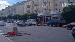 Проспект Волі у Луцьку знову ремонтують (фото)