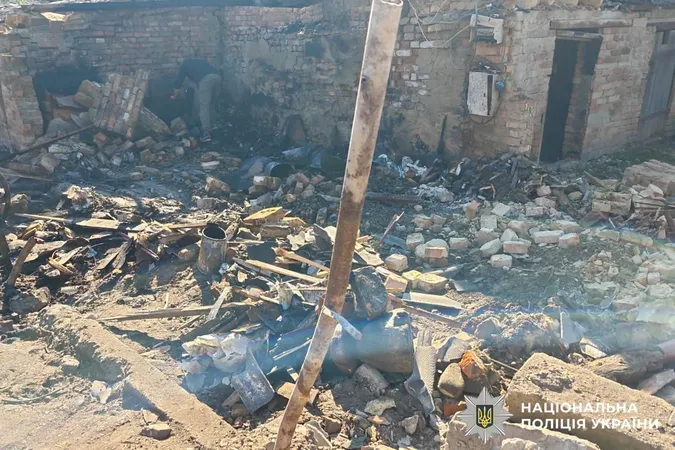 Виявили уламки «Герані-5»: на Рівненщині правоохоронці показали наслідки атаки (фото)