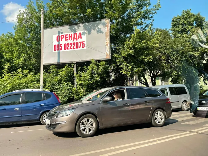 Центр Луцька в заторі через ДТП на Шевченка (фото)