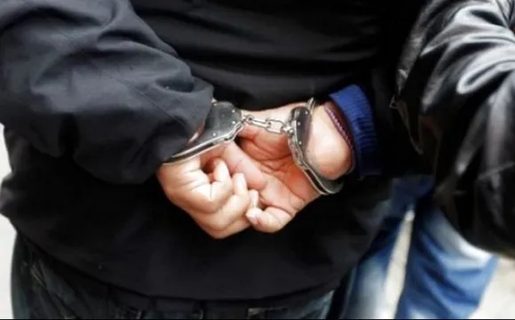 У відділі поліції п'яний лучанин напав на патрульного