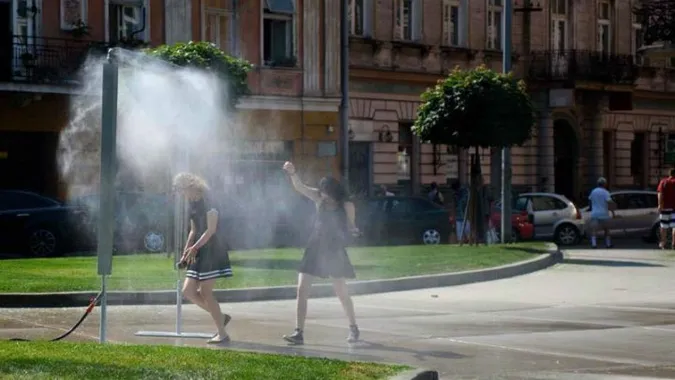 На вулицях Луцька таки встановлять водяні завіси