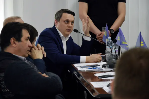 «Наробили рейваху», – директор ЛПЕ до мітингувальників з автозаводу