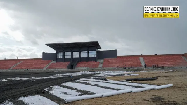 Показали, на якому етапі відновлення ковельський стадіон «Локомотив» (фото)