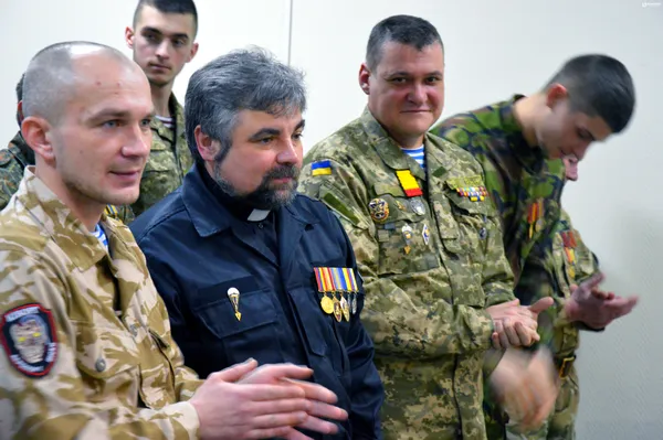 У Луцьку волонтери та солдати подякували бізнесменам-меценатам
